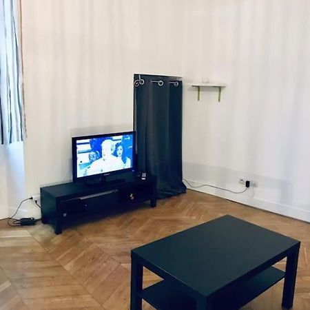 The Spot In The Center On Fontainebleau Apartment Bagian luar foto